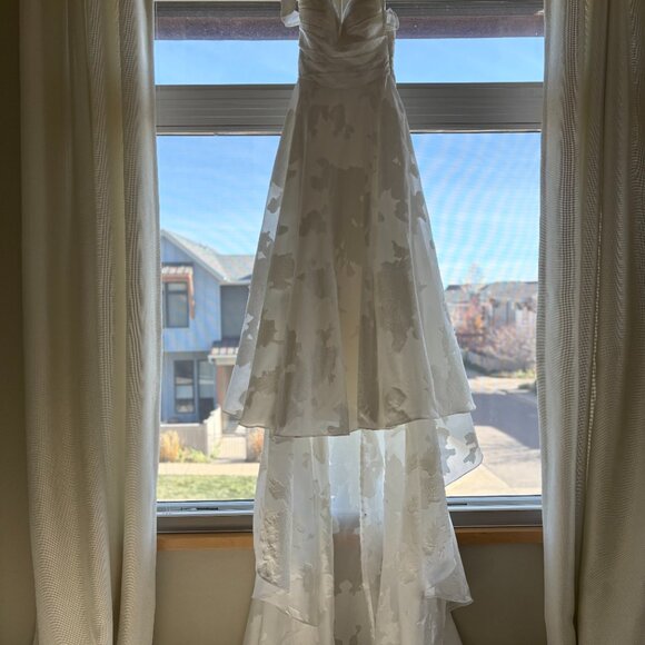 Essence Of Australia Wedding Dress - D3971 - Picture 9 of 11